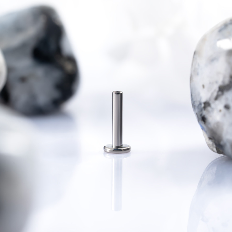 Ножка лабрета для пирсинга 1.2 мм (16 G), основа 4 мм