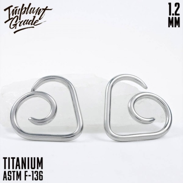 Кольцо Дэйс Love 1.2 мм (16 G)