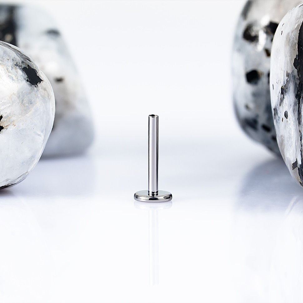 Ножка лабрета для пирсинга 1 мм (18 G), основа 4 мм